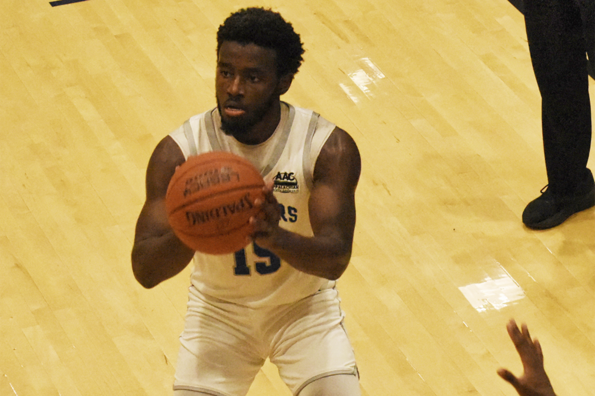 Five Players in Double Figures Fuel Pioneers&rsquo; Victory at Reinhardt