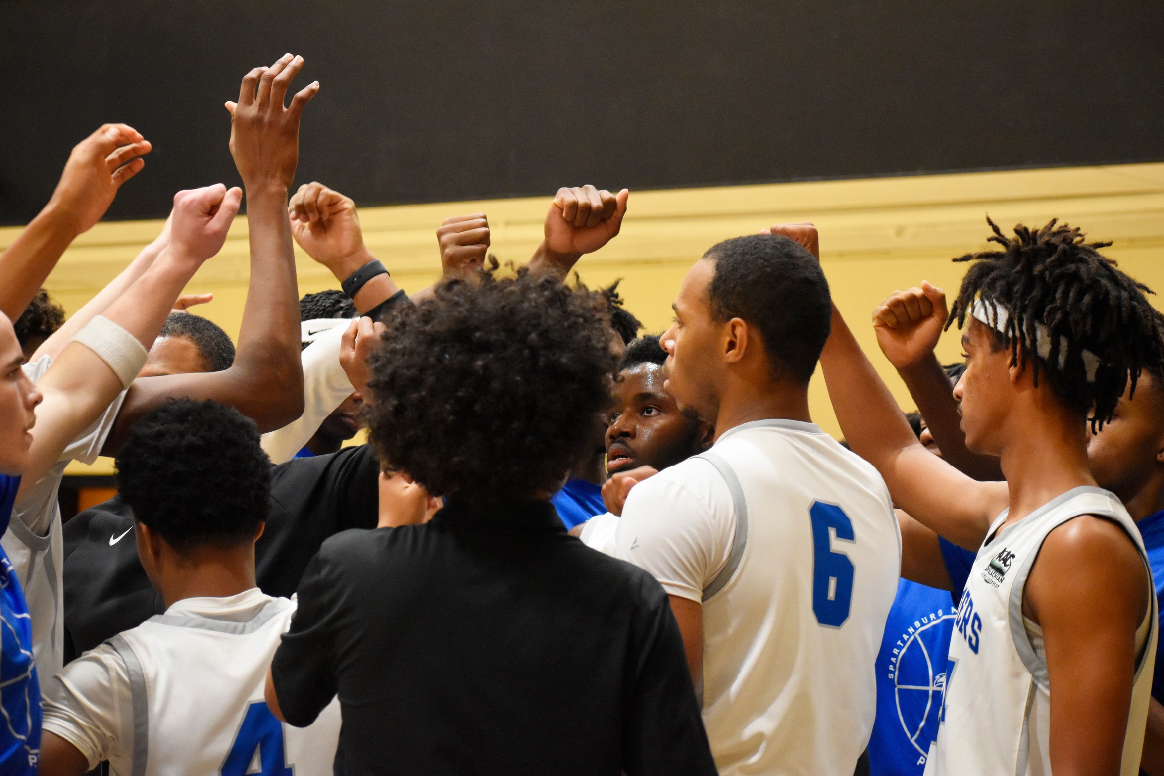 CIU Defeats SMC 100-80 in AAC Men&rsquo;s Basketball Matchup