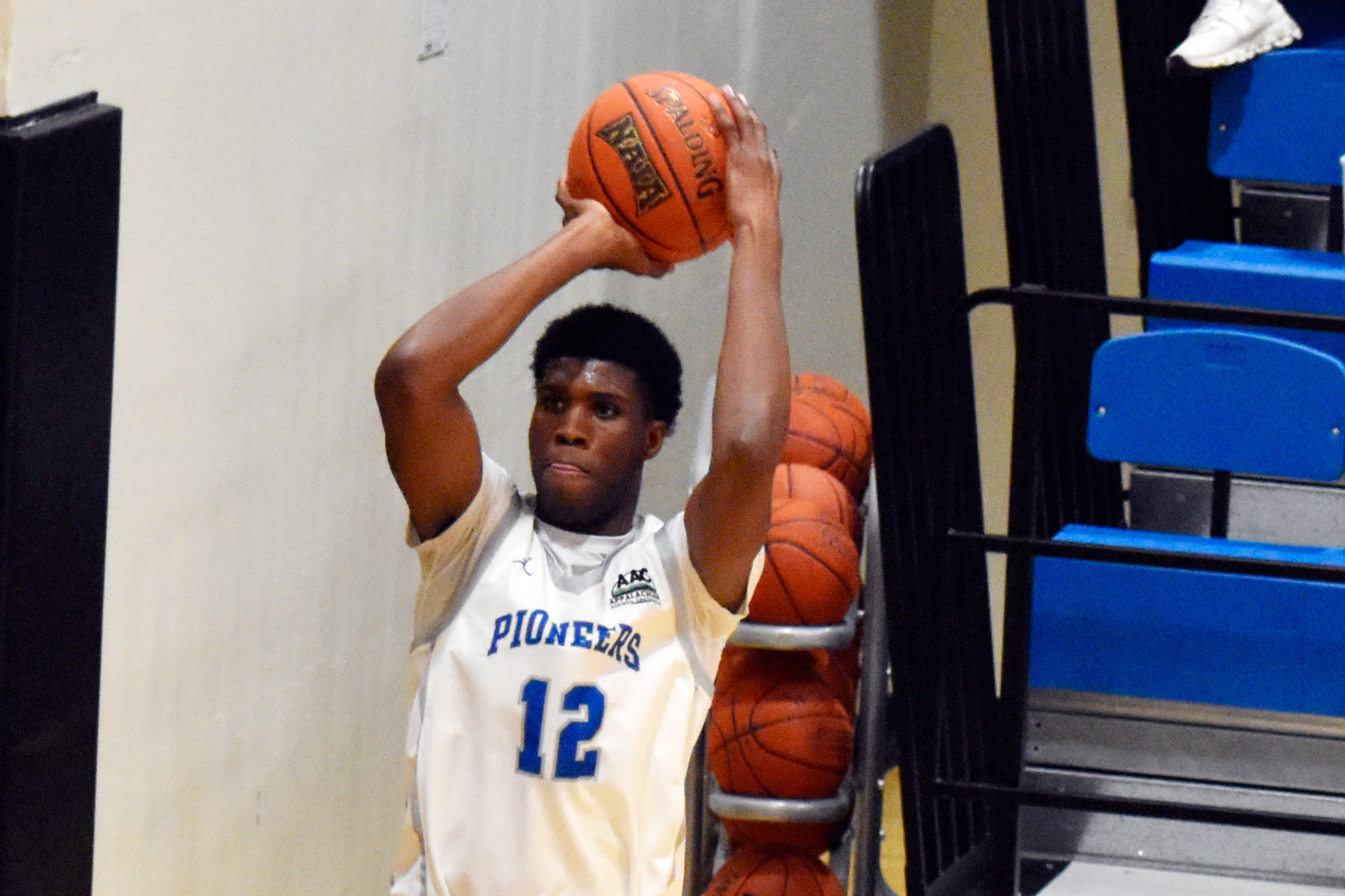 Pioneers Battle Late but Fall at Tennessee Wesleyan