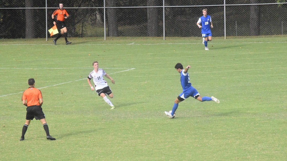 Pioneers Notch 1st Win in Region 10 Play