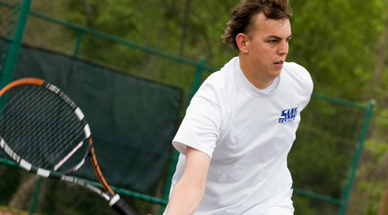Men&rsquo;s Tennis Takes Region Title, Qualifies for Nationals
