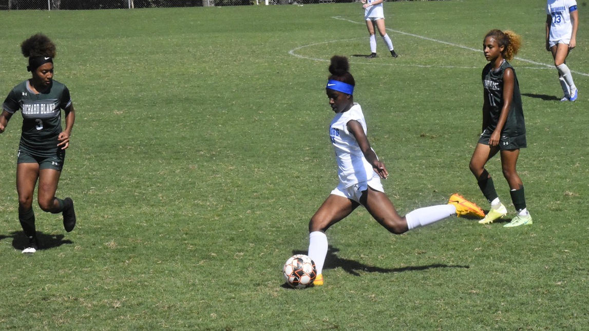 Lady Pioneers Win 3-0 Against the RBC Statesmen