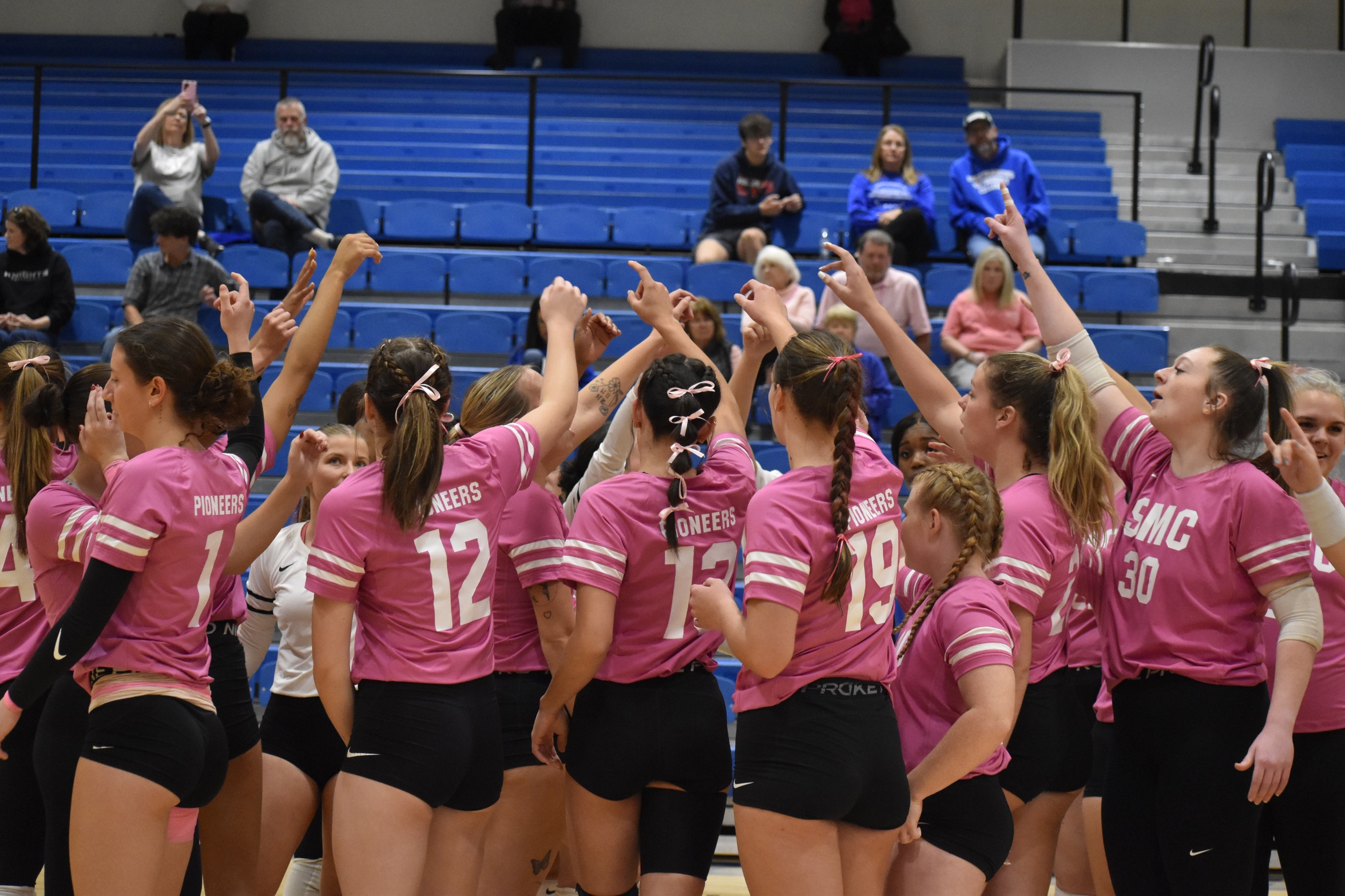 SMC Volleyball Picks Up Pair of Sweeps of Clinton College JV